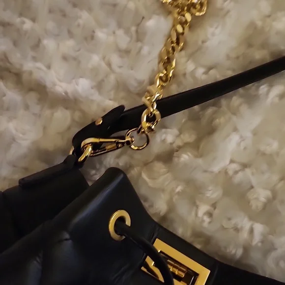 Bucket bag black/Gold - Picture 5 of 10